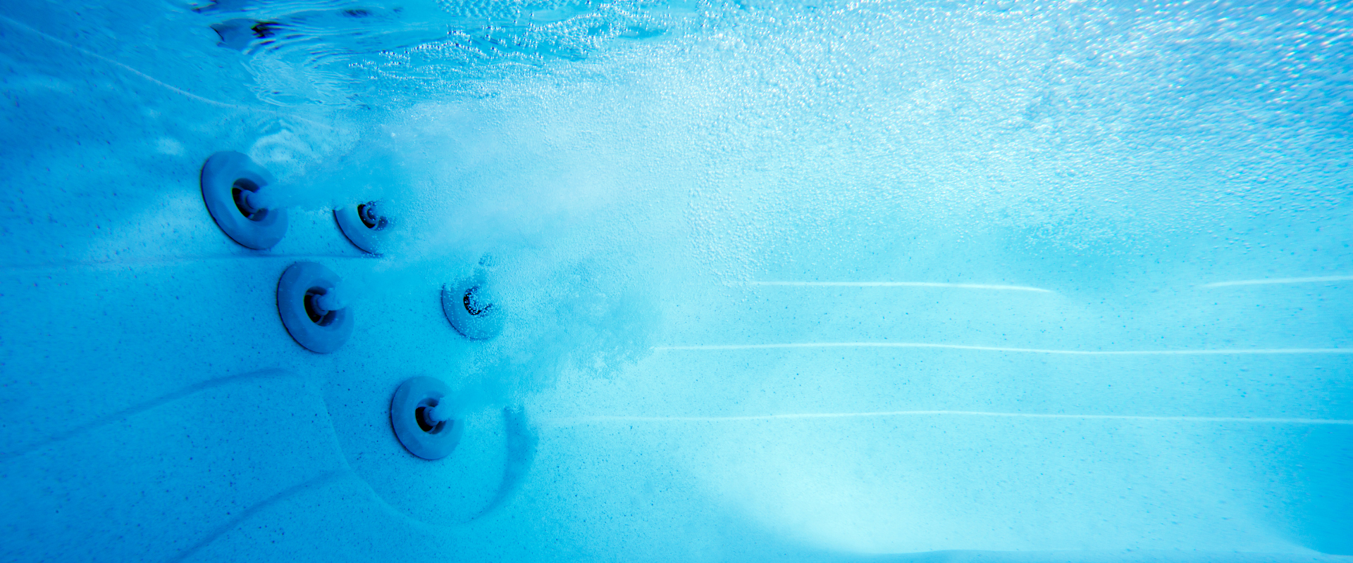 Wasserstrahlen in einem Earth Spas Whirlpool